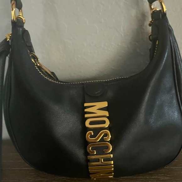 Perfect Dual Purpose Moschino bag! Hobo & Crossbody! Great condition! - Picture 8 of 8